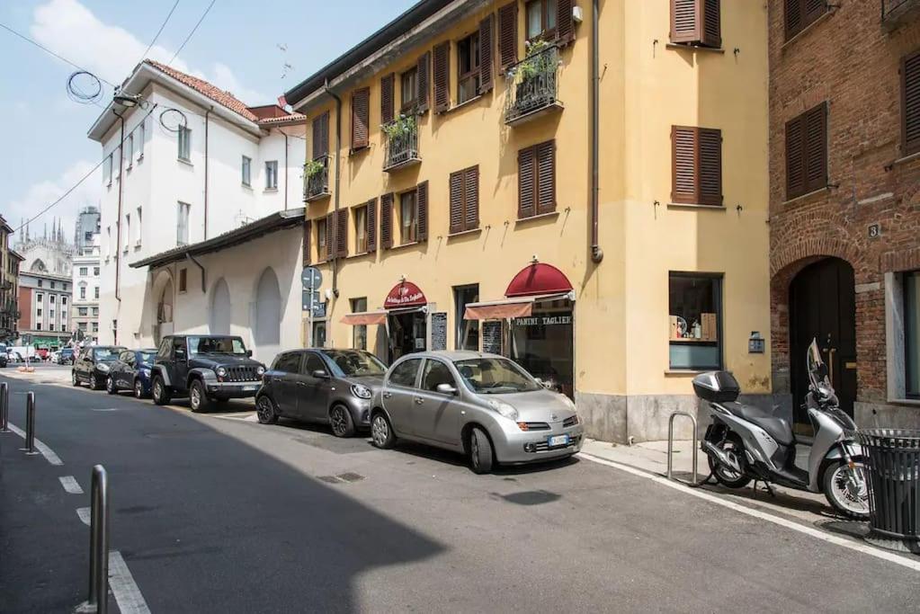Hidden Retreat - Duomo Apartment Milan Exterior photo