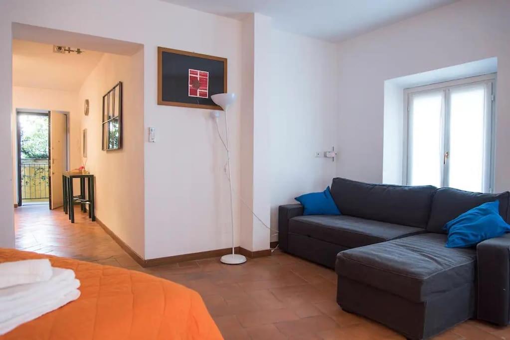 Hidden Retreat - Duomo Apartment Milan Exterior photo
