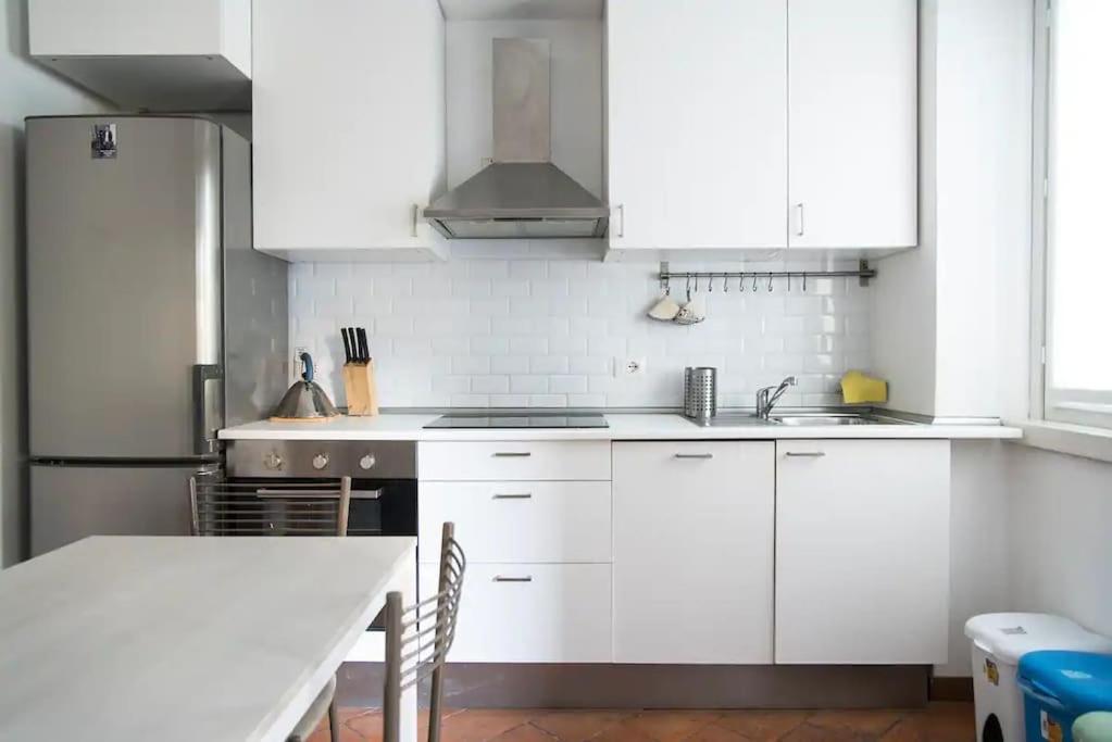 Hidden Retreat - Duomo Apartment Milan Exterior photo